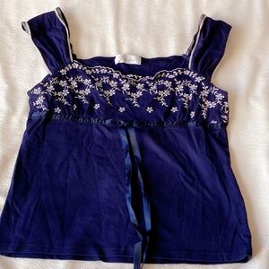 Adorable babydoll milkmaid vintage top